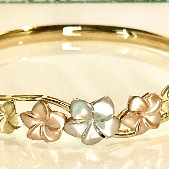14k Tri-color Plumeria Hinged Bangle - Picture 6 of 14